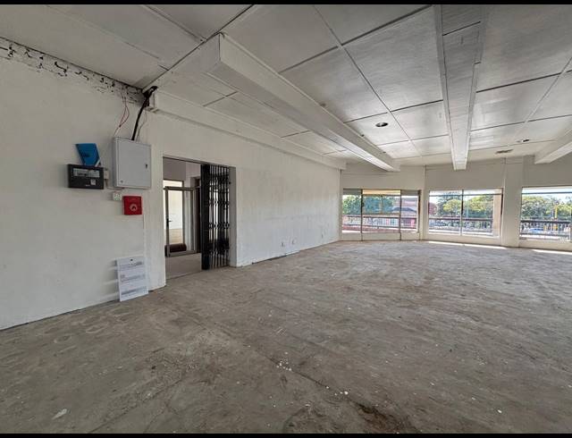 501M² RETAIL TO LET IN DURBANVILLE CENTRAL